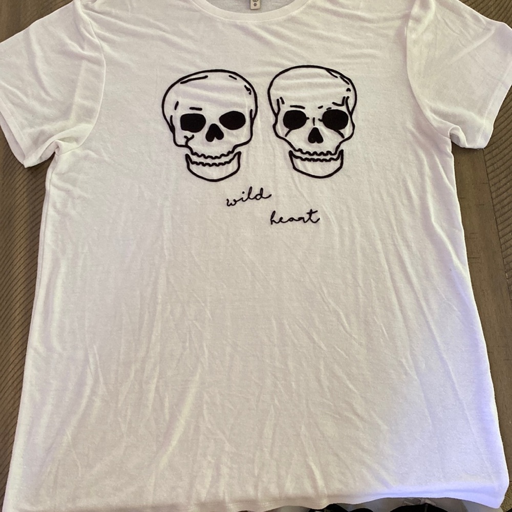 EXPRESS one eleven skull shirt